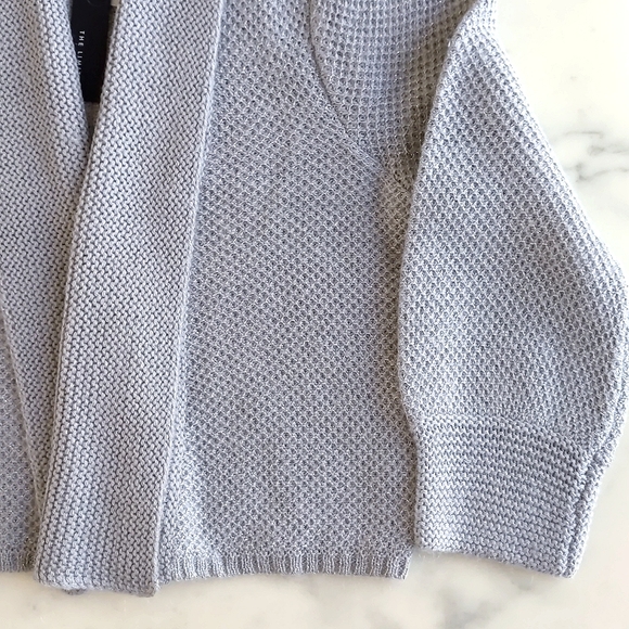NWT. The Limited Woman's Wool/Mohair Cropp Open Cardigan Sweater with sparkling. - Picture 4 of 4